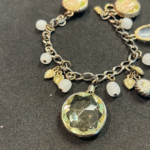 Accesso NYC 7” vintage bracelet - Picture 3 of 4